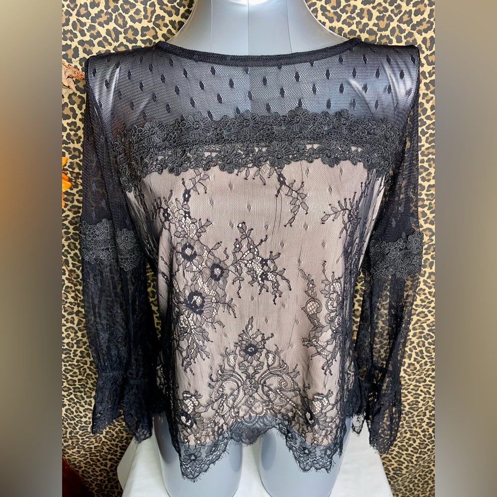 🦋B2G1🦋HONEY & T Black Lace Overlay Blouse | LARGE | - Picture 3 of 8